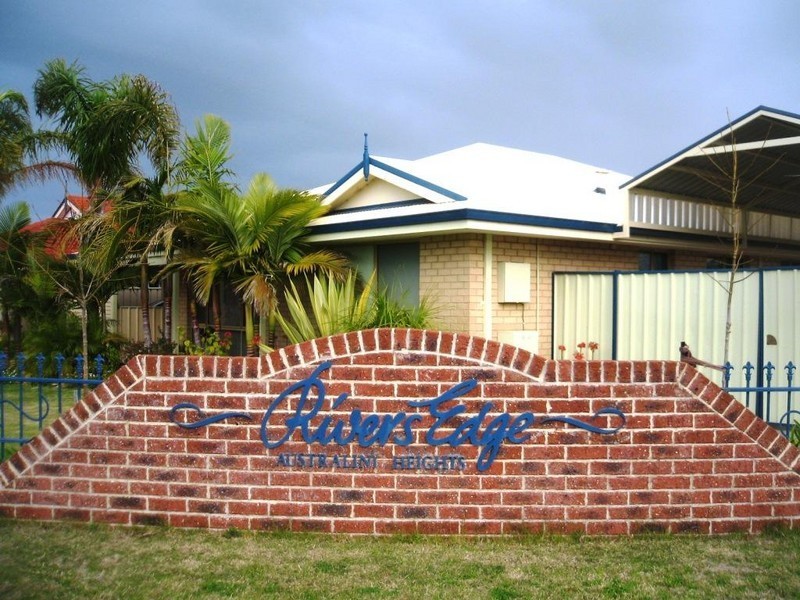 2 Kingfisher Terrace, Australind WA 6233