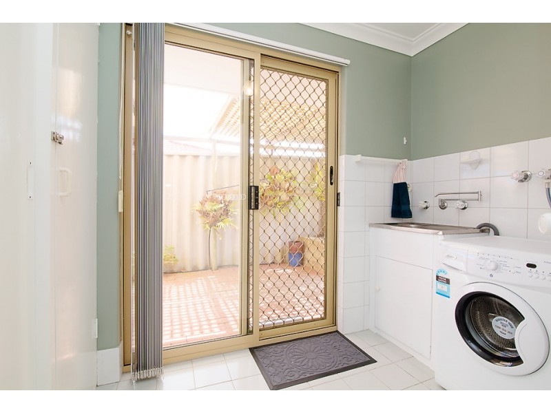 4 Batavia Place, Australind WA 6233