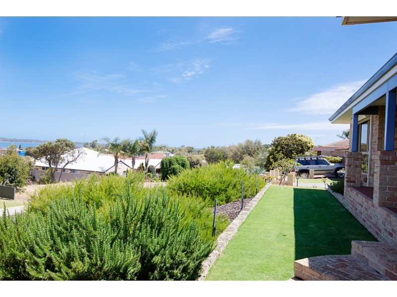 4 Batavia Place, Australind WA 6233