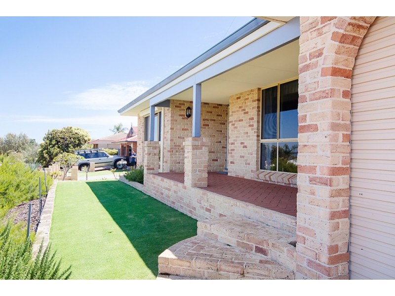 4 Batavia Place, Australind WA 6233