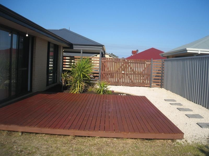 9 Garnet Way, Dalyellup WA 6230