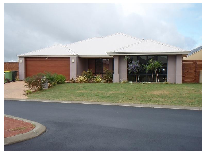 7 Chisholm Road, Dalyellup WA 6230
