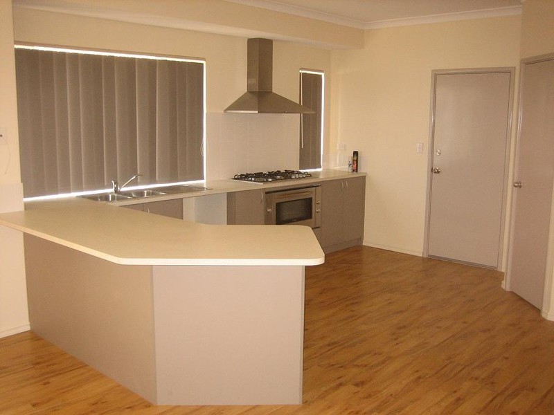 10 Shelley Street, Dalyellup WA 6230