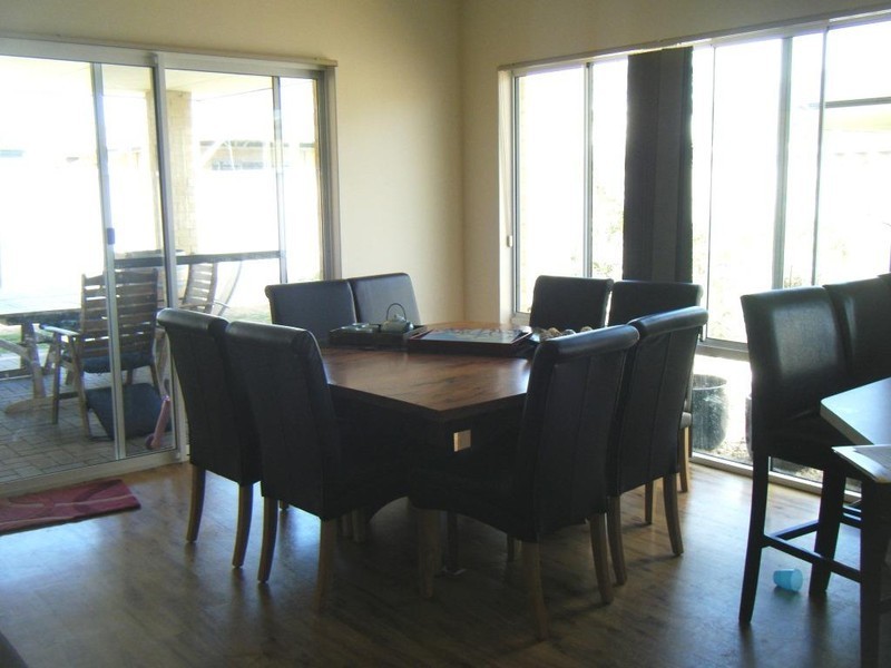 10 Shelley Street, Dalyellup WA 6230