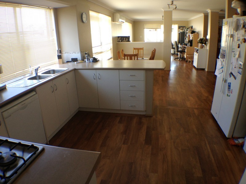 113 Leschenault Parade, Australind WA 6233