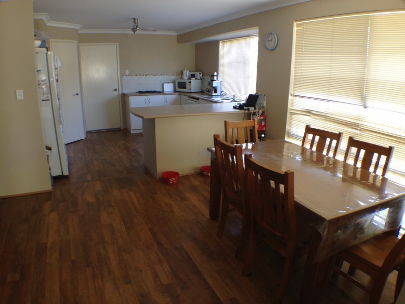 113 Leschenault Parade, Australind WA 6233