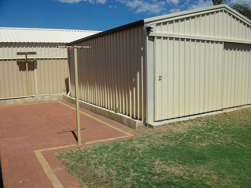 18 Lusitano Avenue, Eaton WA 6232