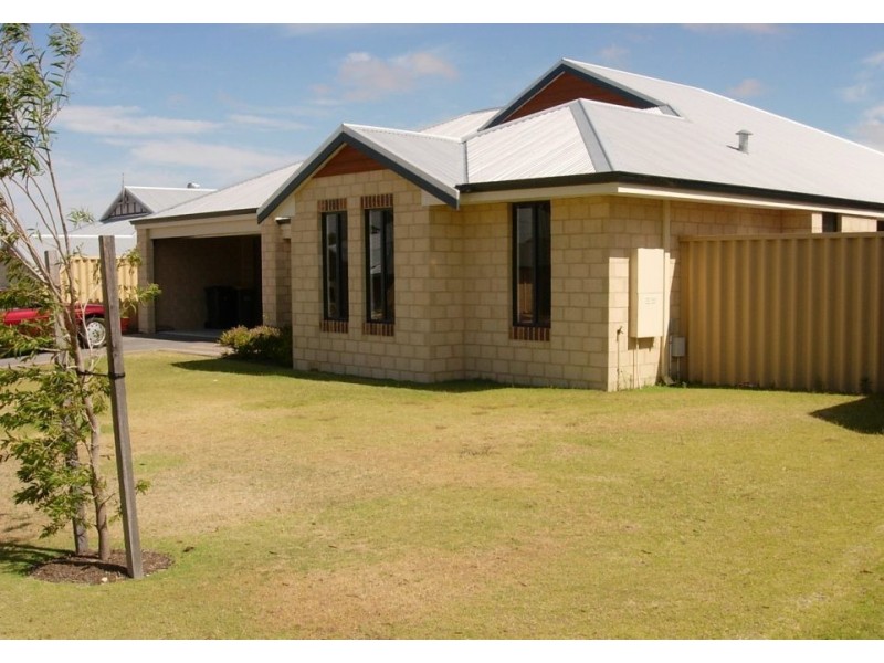 15 Batman Way, Dalyellup WA 6230