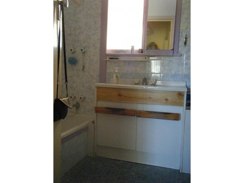 3 Trusty Street, Withers WA 6230