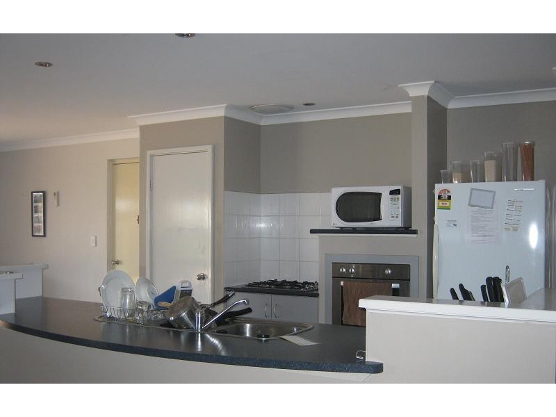 112 Macquarie Drive, Australind WA 6233