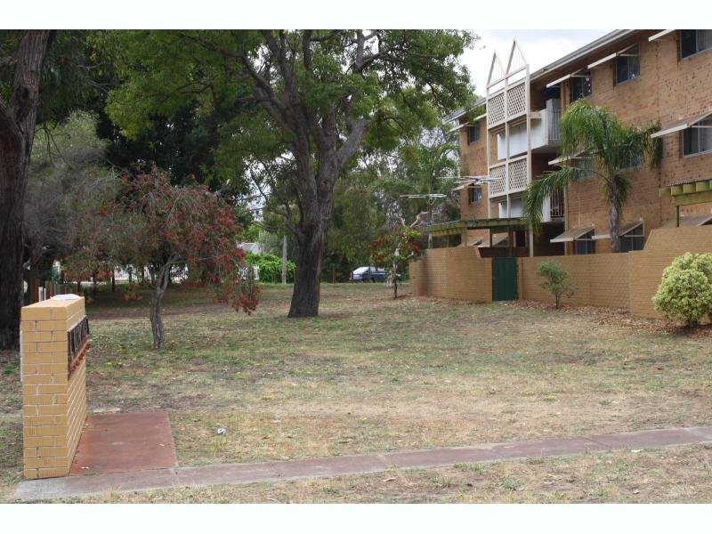 2/2 Rand Court, Withers WA 6230