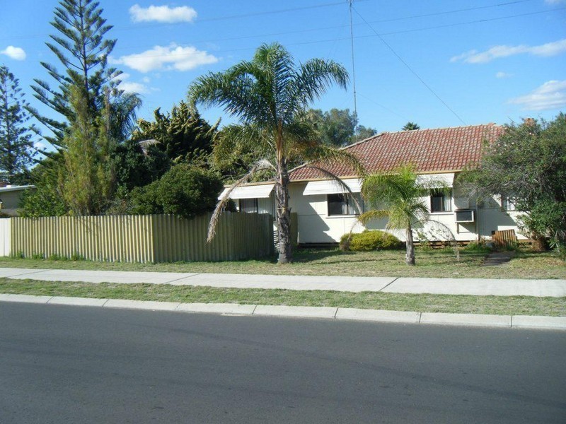 2 Kimber Street, Carey Park WA 6230