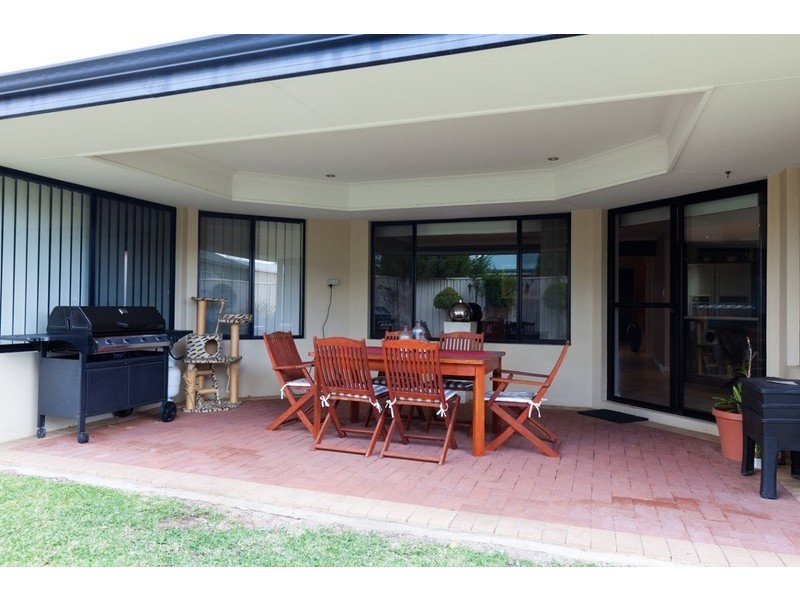 6 Isandra Bend, Glen Iris WA 6230