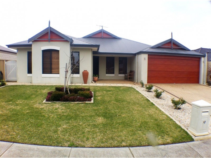 30 Peppermint Boulevard, College Grove WA 6230