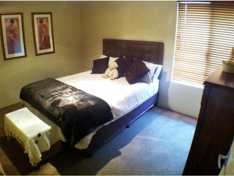 30 Peppermint Boulevard, College Grove WA 6230