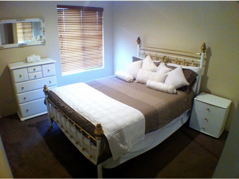 30 Peppermint Boulevard, College Grove WA 6230