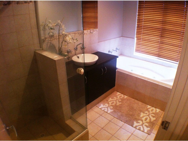 30 Peppermint Boulevard, College Grove WA 6230