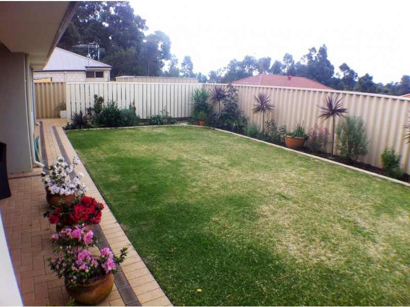 30 Peppermint Boulevard, College Grove WA 6230