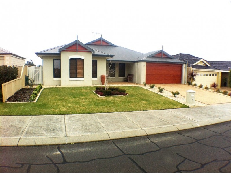 30 Peppermint Boulevard, College Grove WA 6230