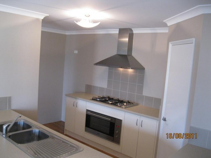 15 Werloo Approach, Capel WA 6271