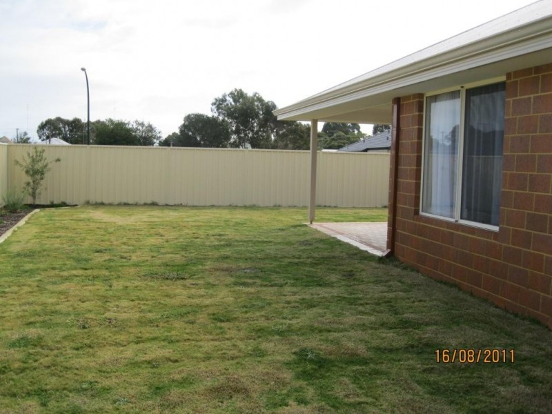 15 Werloo Approach, Capel WA 6271
