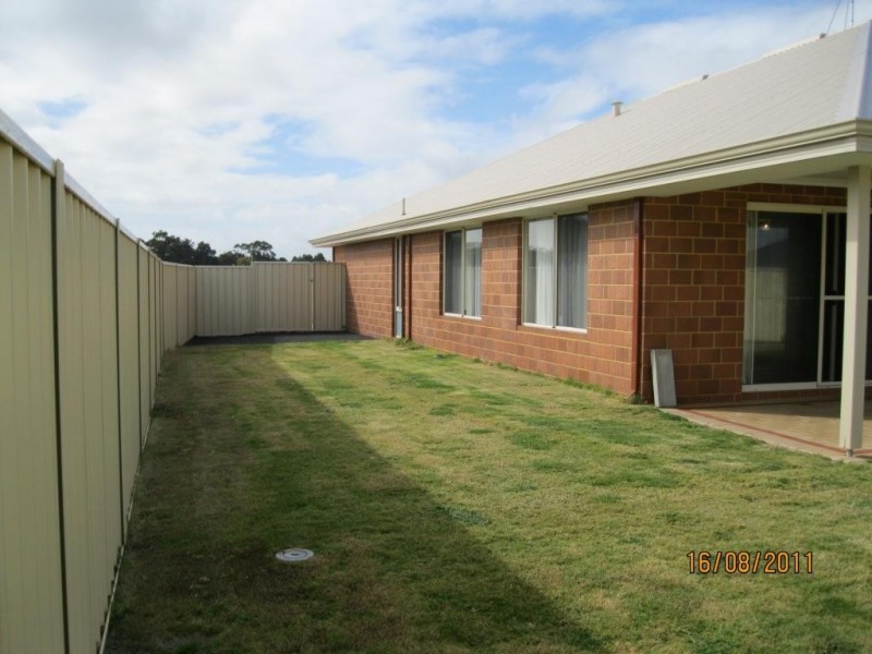 15 Werloo Approach, Capel WA 6271