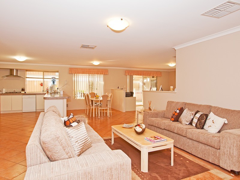 26 Bradford Loop, Eaton WA 6232