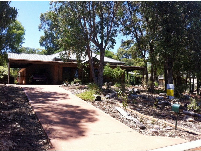 13 Hornibrook Road, Dalyellup WA 6230