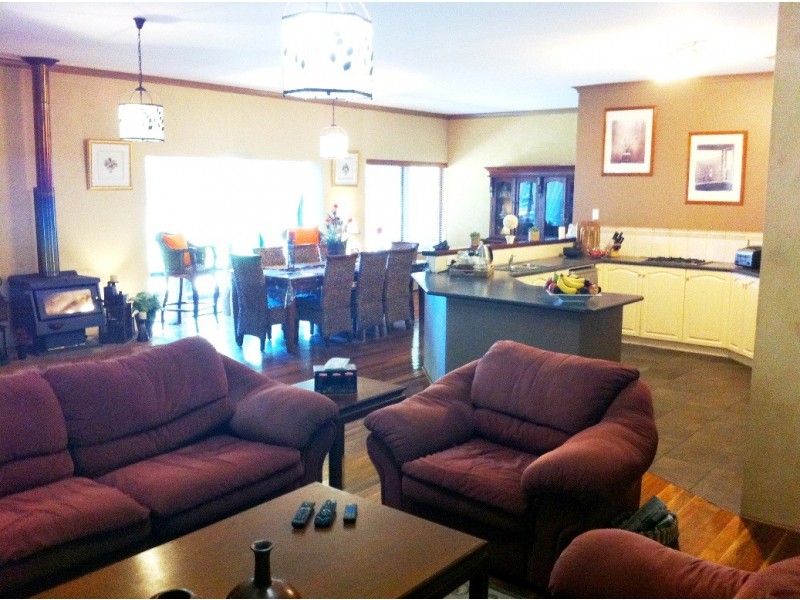 13 Hornibrook Road, Dalyellup WA 6230