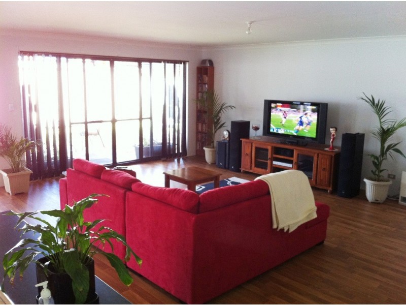 16 Lewana Approach, Dalyellup WA 6230