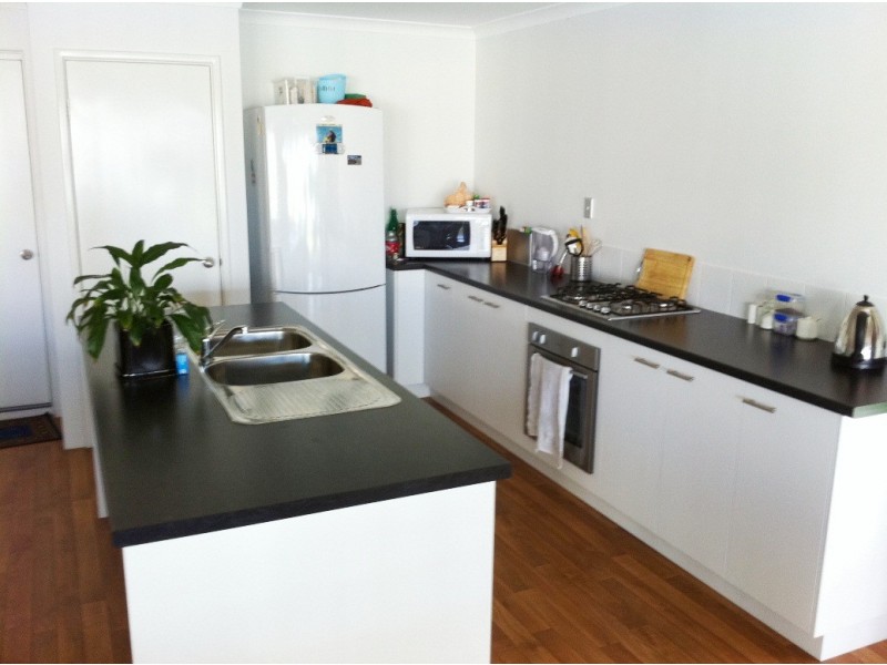 16 Lewana Approach, Dalyellup WA 6230