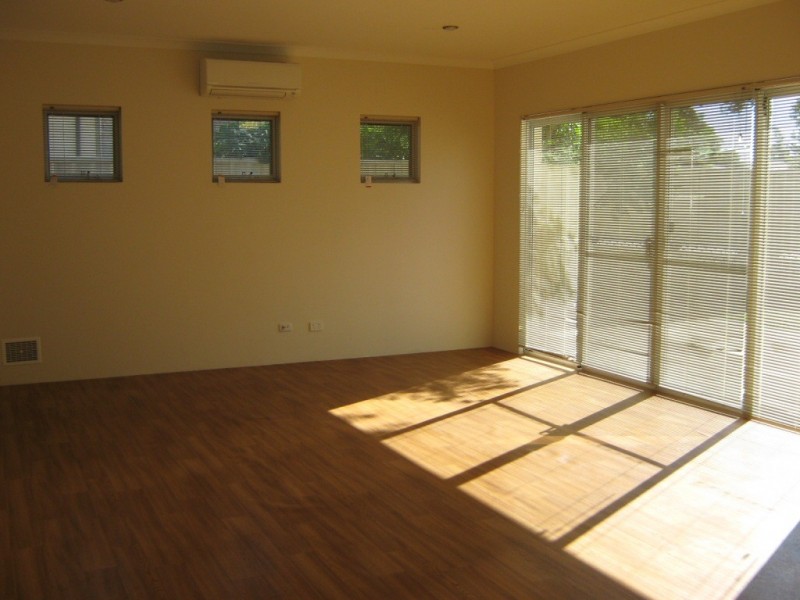 1/7 Hands Street, Eaton WA 6232