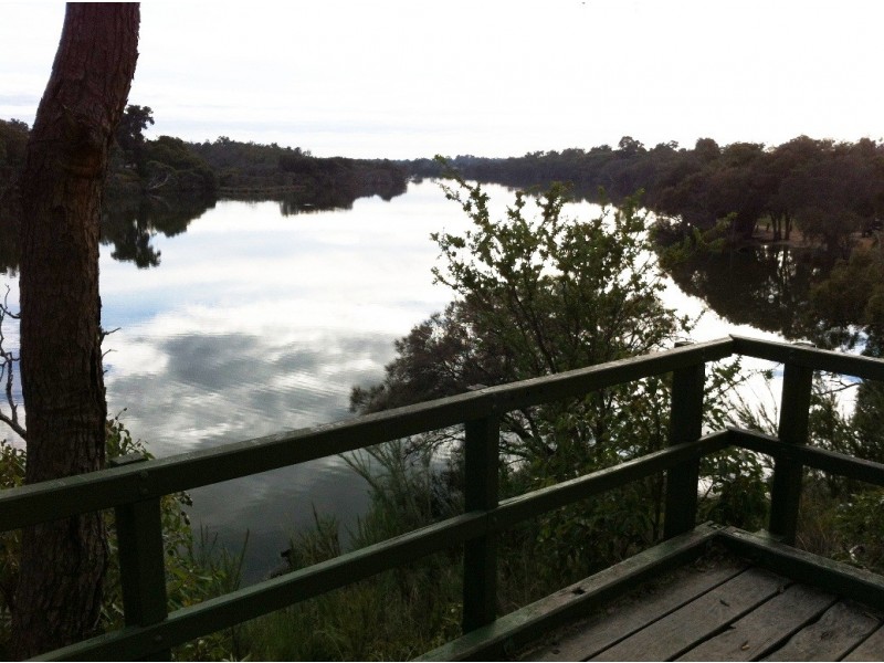 1/7 Hands Street, Eaton WA 6232