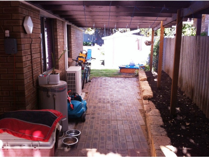 4 James Court, Eaton WA 6232