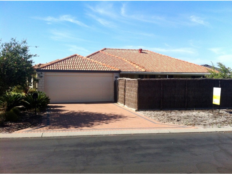 42 The Boulevard, Australind WA 6233