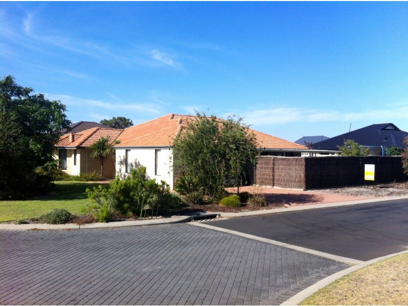 42 The Boulevard, Australind WA 6233