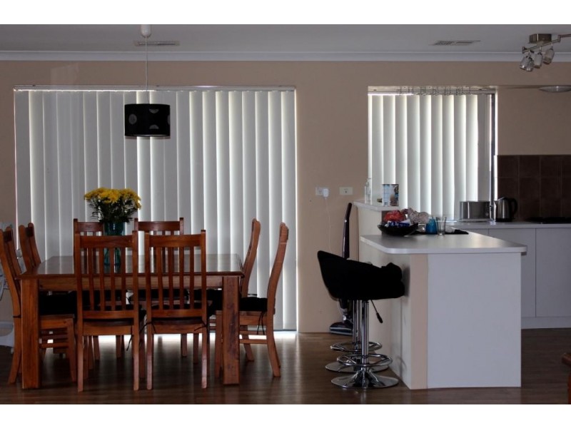 63 Macquarie Drive, Australind WA 6233