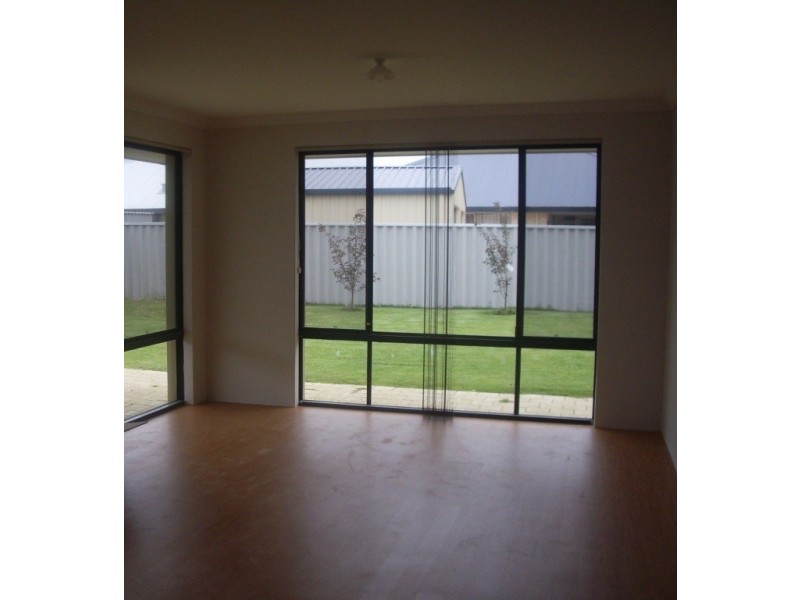 14 Meredith Way, Usher WA 6230
