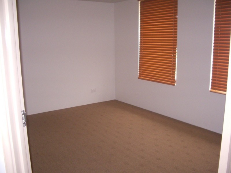 14 Meredith Way, Usher WA 6230