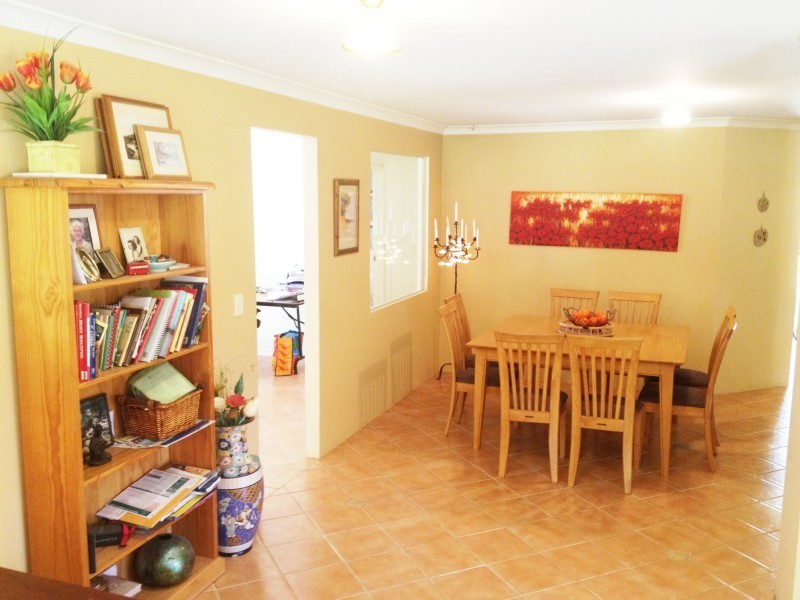 5 Green Way, Leschenault WA 6233