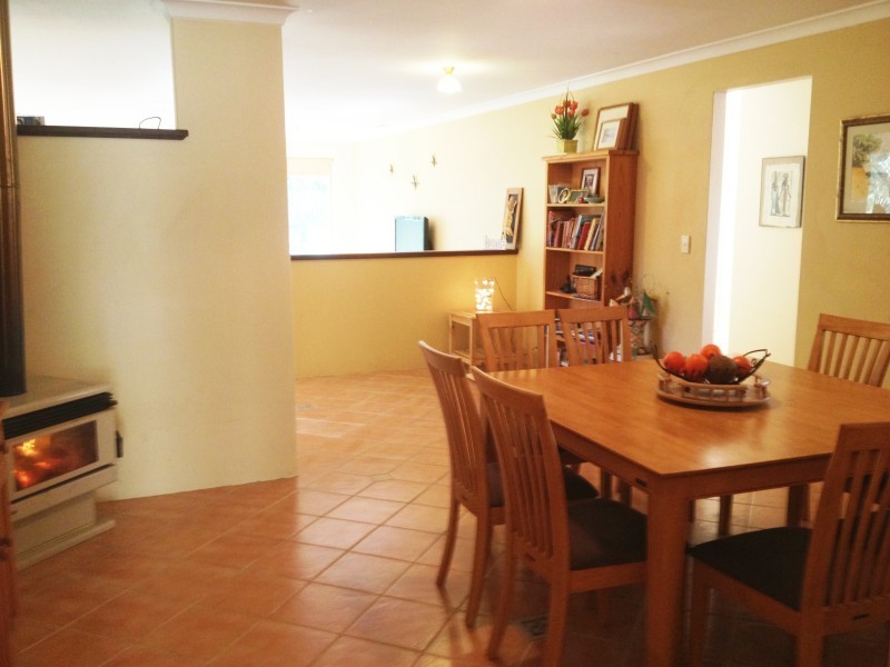 5 Green Way, Leschenault WA 6233