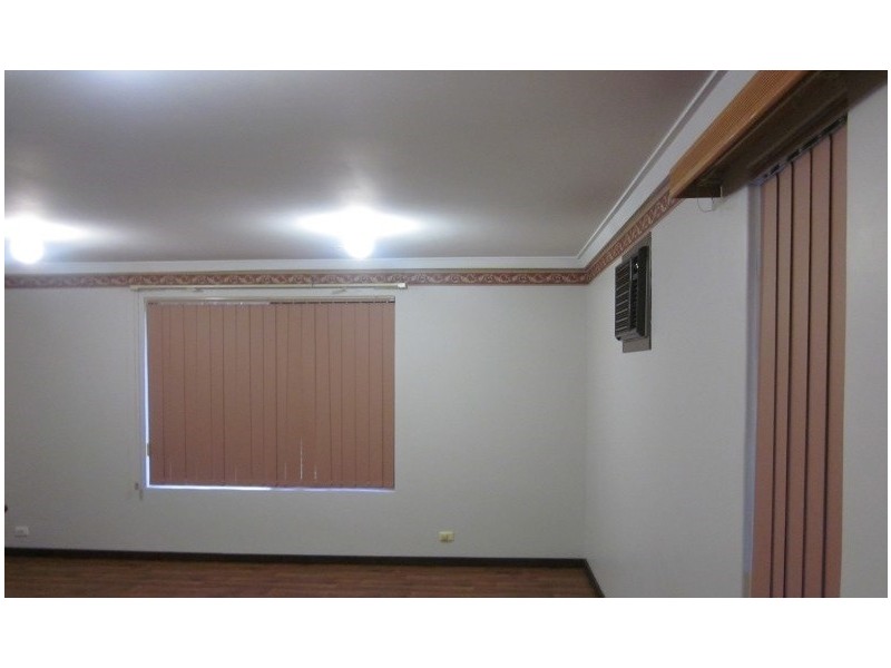 9 Young Close, Carey Park WA 6230