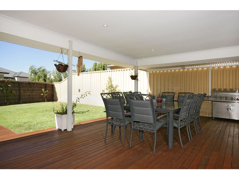 23 Edwinstone Close, Dalyellup WA 6230