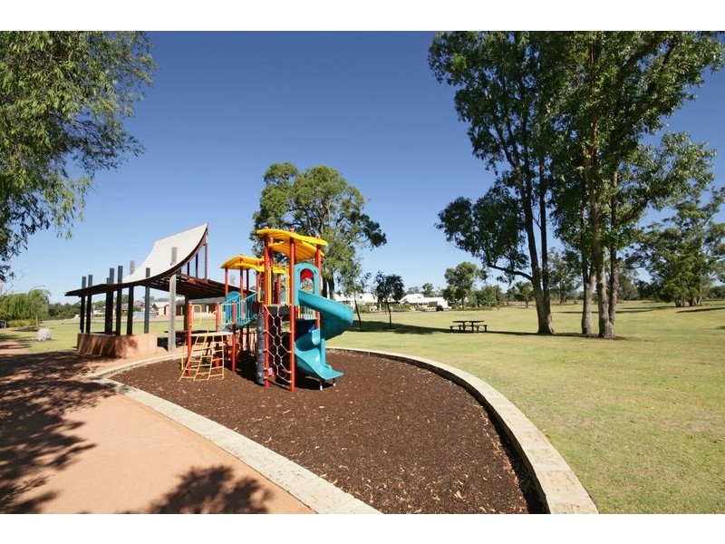 23 Edwinstone Close, Dalyellup WA 6230
