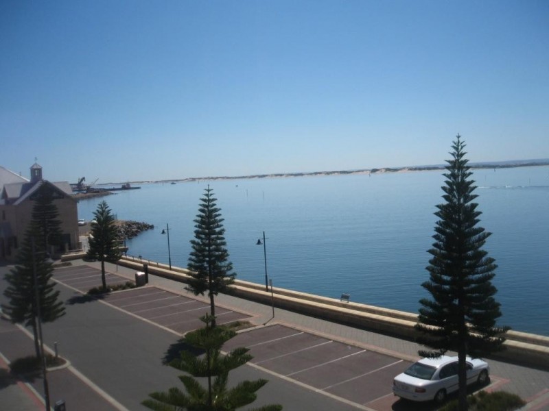 36/18-24 Bonnefoi Boulevard, Bunbury WA 6230