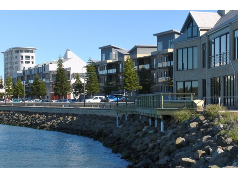 36/18-24 Bonnefoi Boulevard, Bunbury WA 6230