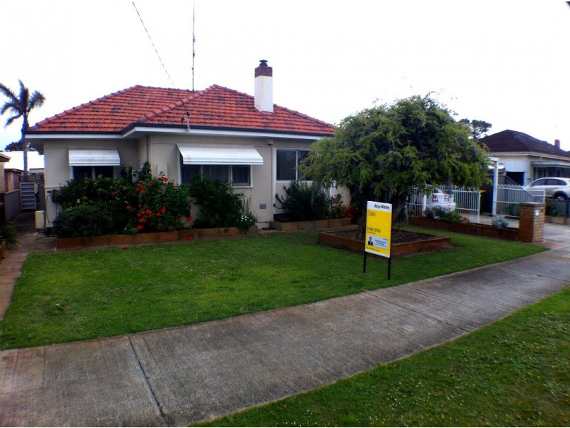 56 King Road, East Bunbury WA 6230