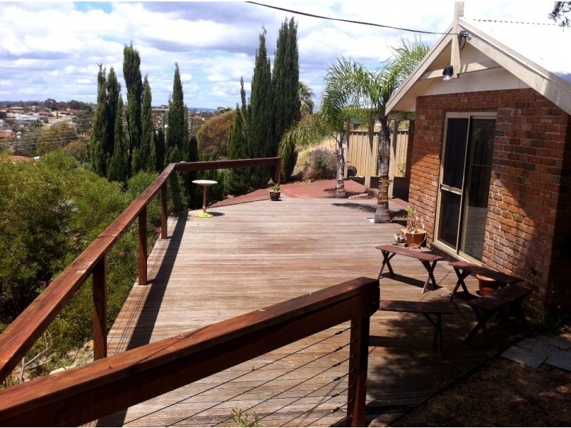 1 Lewis Place, Withers WA 6230