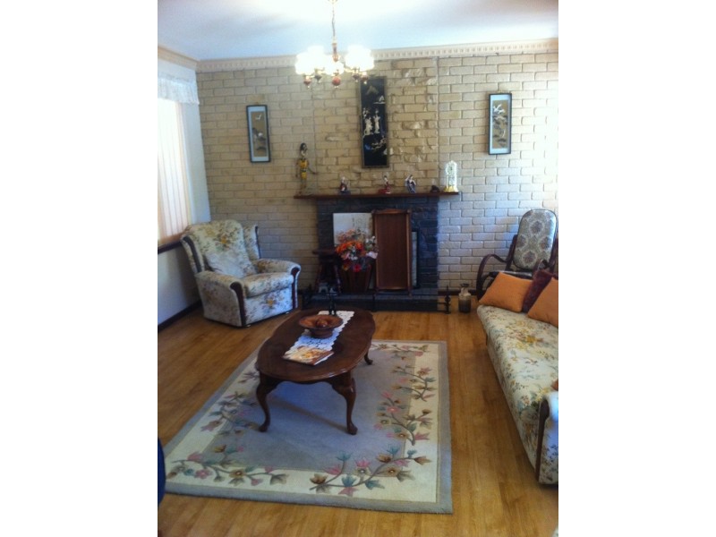 13 Crimp Crescent, Leschenault WA 6233