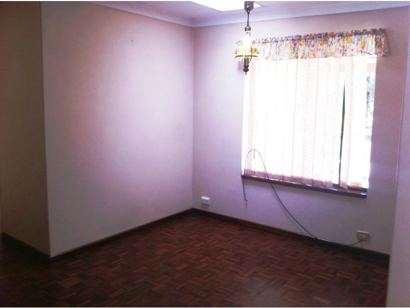 13 Crimp Crescent, Leschenault WA 6233